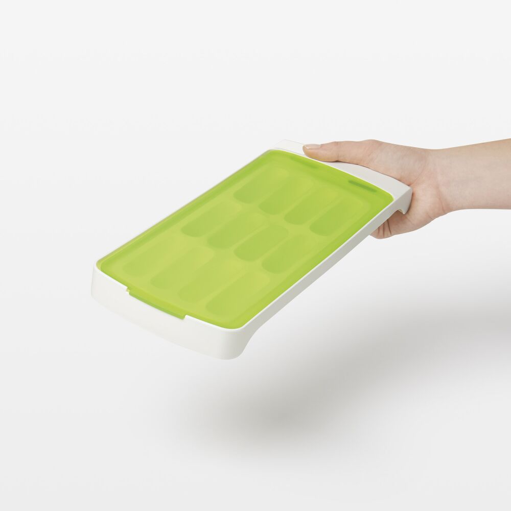 No-Spill Ice Stick Tray L8