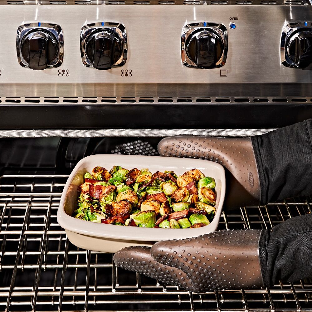 3 Qt Rectangular Stoneware Baking Dish N9