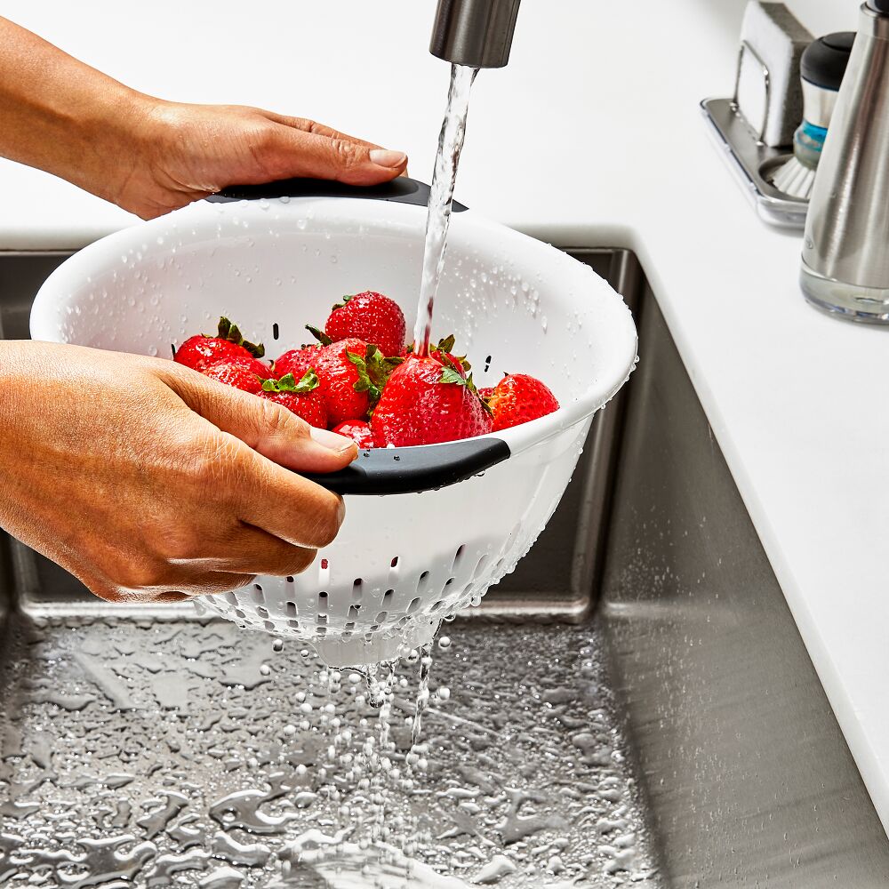 Plastic Colander A7
