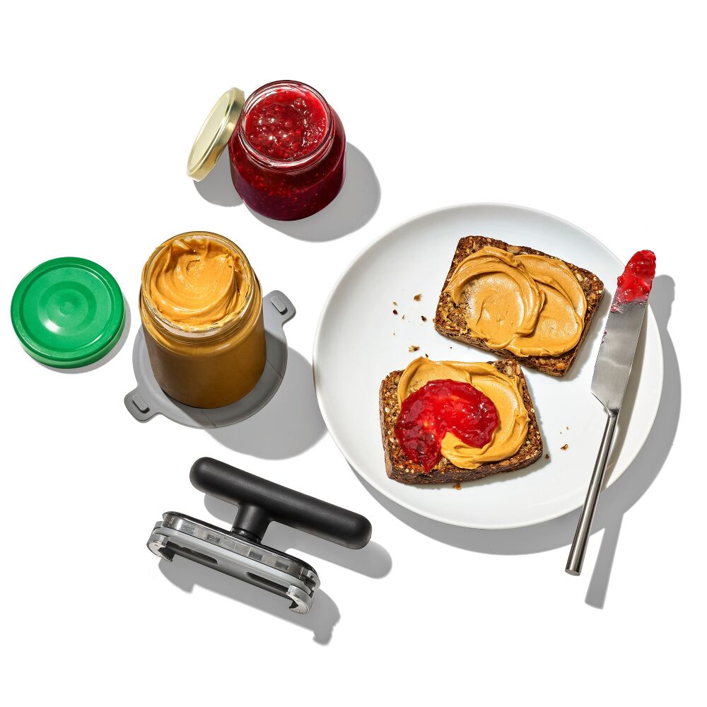Twisting Jar Opener With Basepad B5