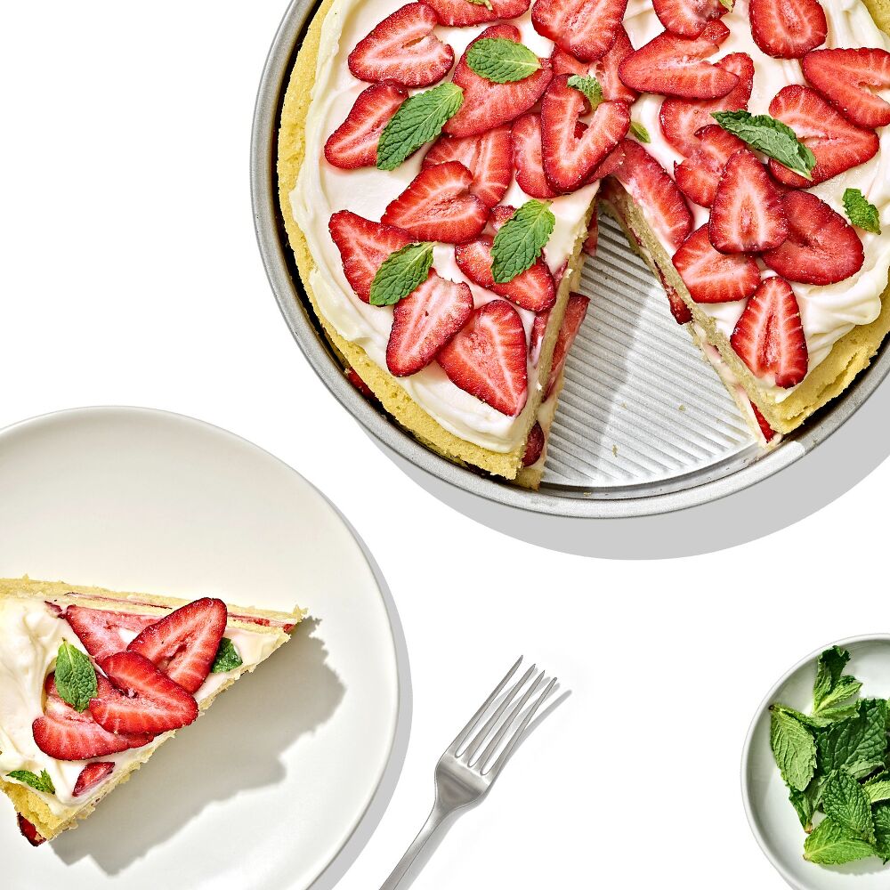 Non-Stick Pro Clear Coated 9 In Round Cake Pan H8