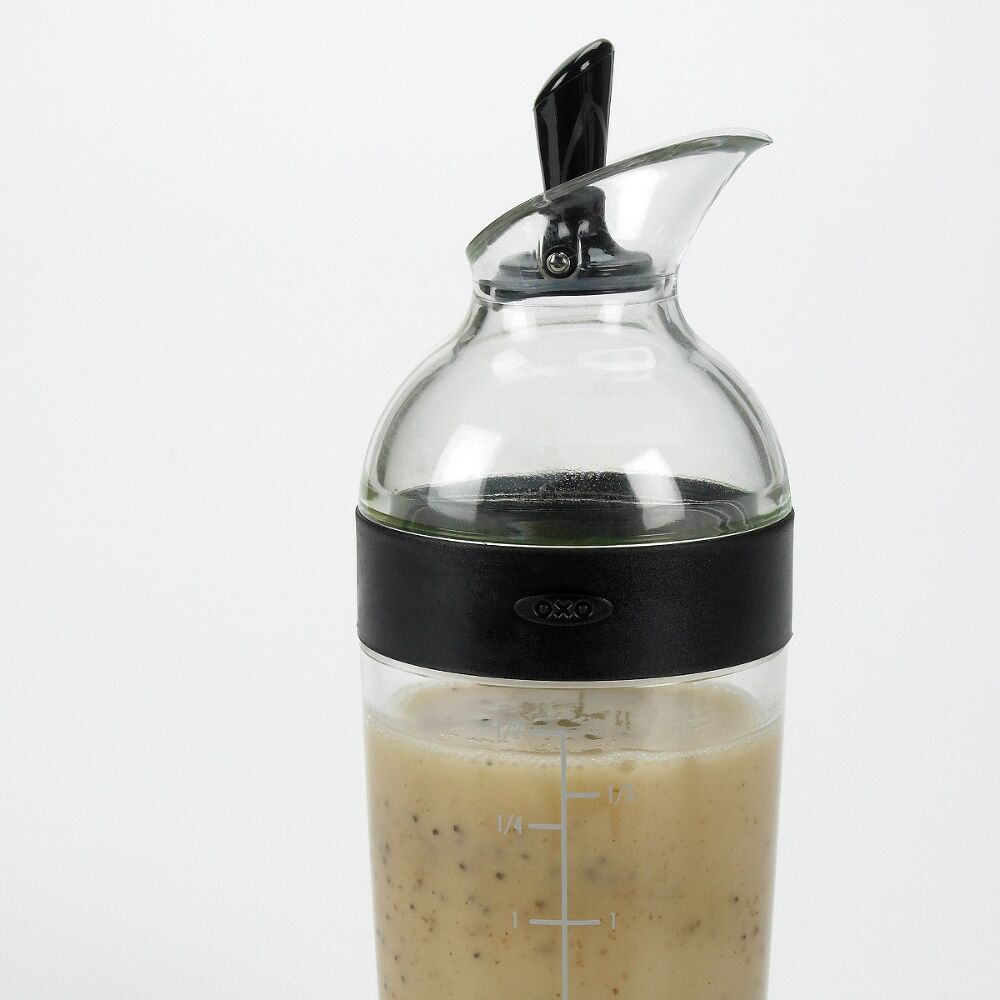 Salad Dressing Shaker I6