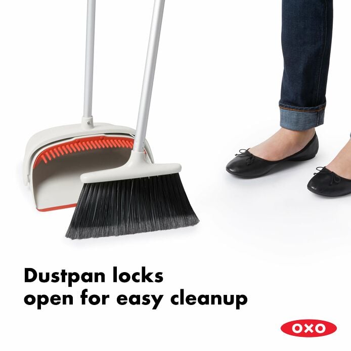 Large Sweep Set with Extendable Broom J5