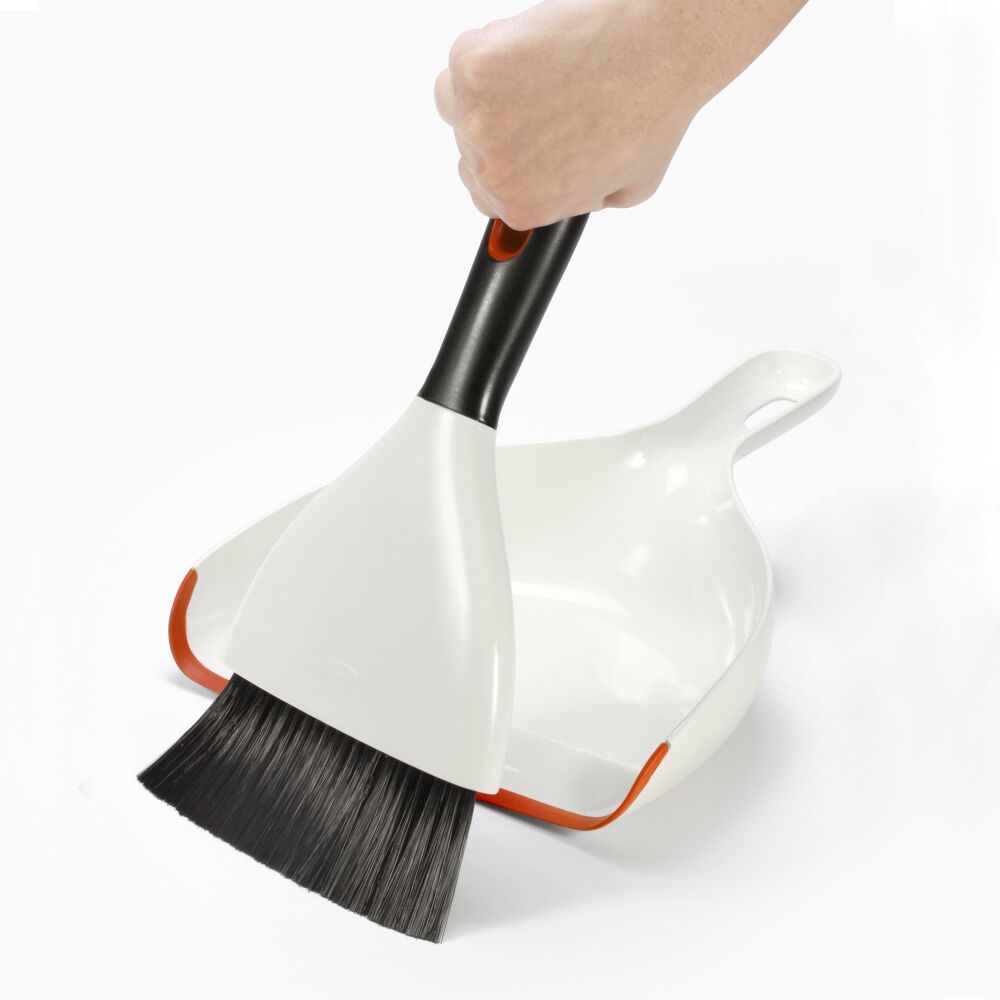 Dustpan & Brush Set J9