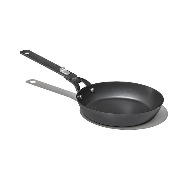 Carbon Steel With Removable Handle 8in Pan C6