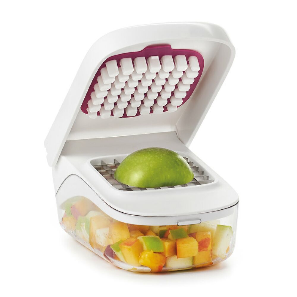 Vegetable Chopper with Easy-Pour Opening G4