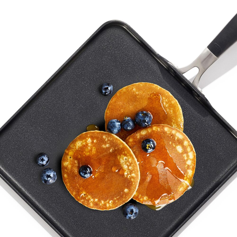 OXO Stainless Steel Everyday 11 in Square Griddle N7