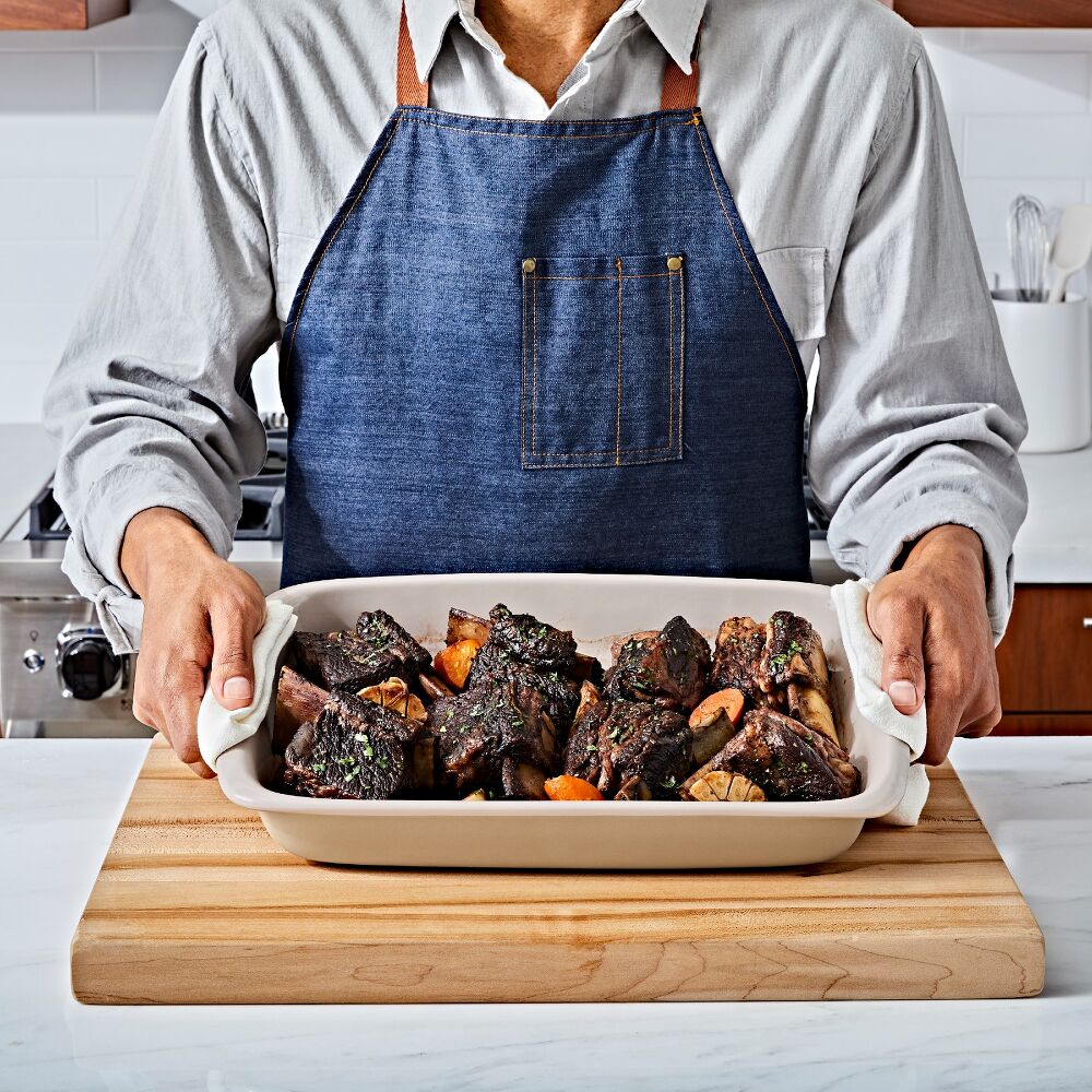 3 Qt Rectangular Stoneware Baking Dish N9