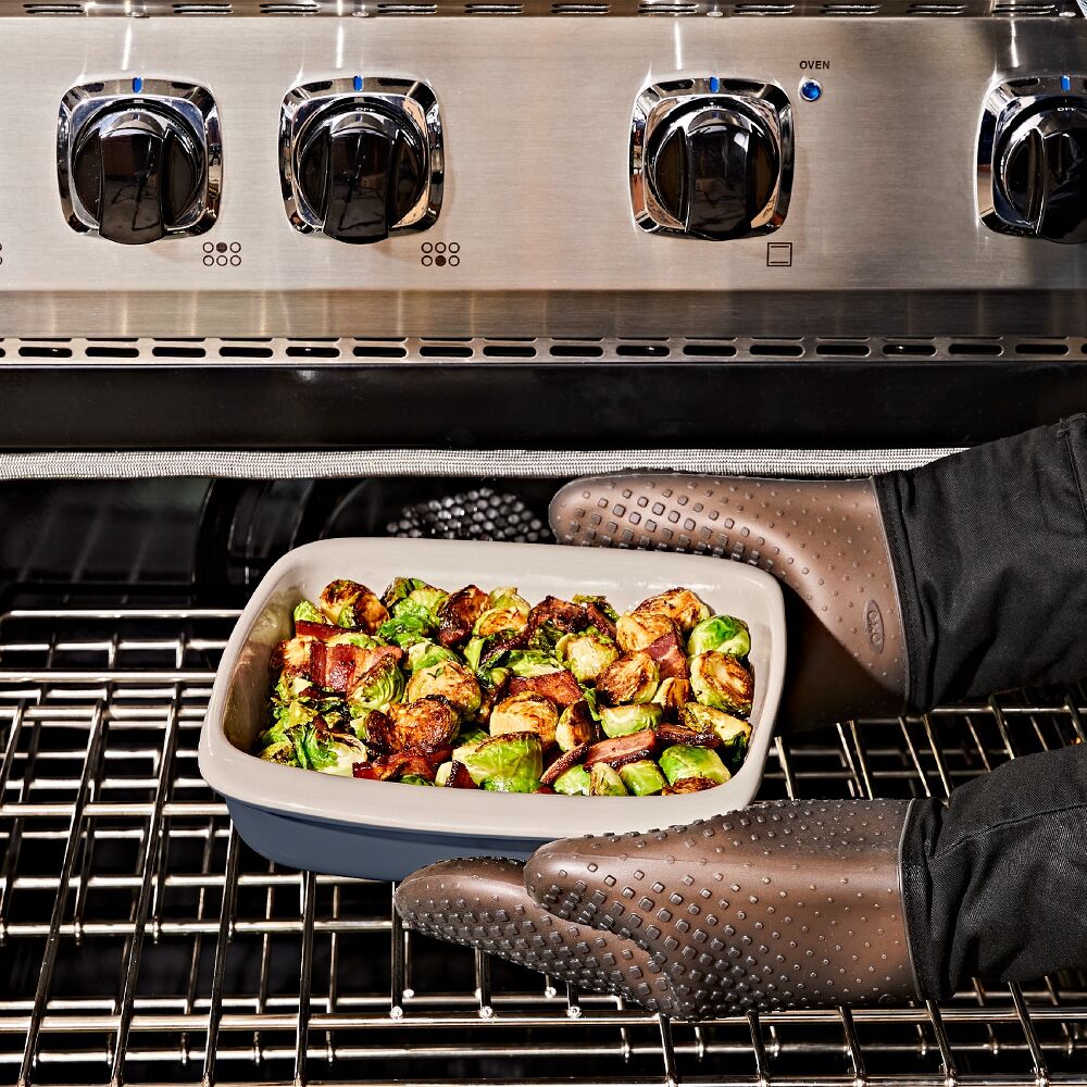 3 Qt Rectangular Stoneware Baking Dish N9