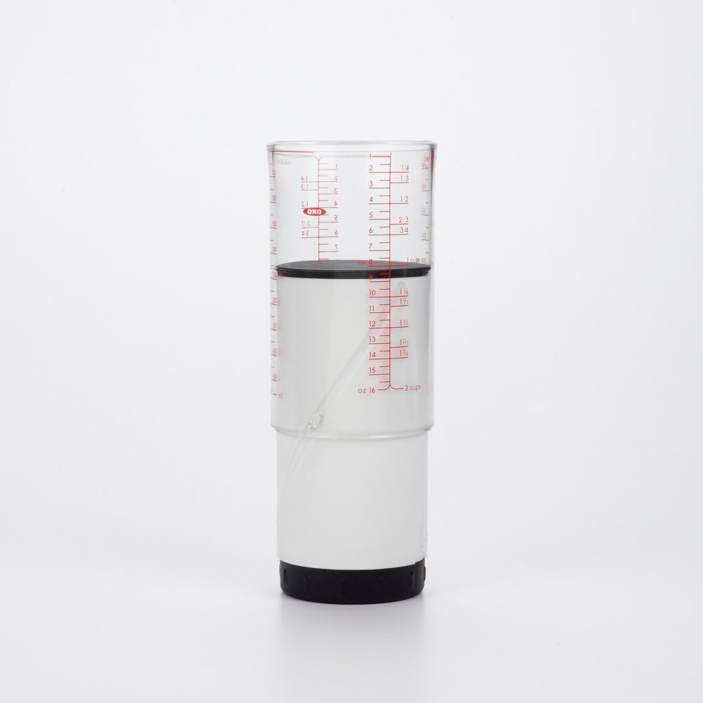 2 Cup Adjustable Measuring Cup E8
