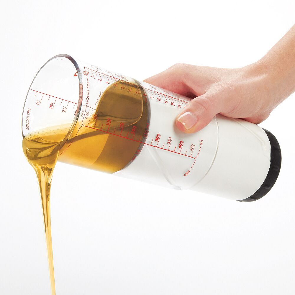 2 Cup Adjustable Measuring Cup E8
