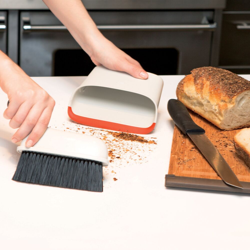 Compact Dustpan & Brush Set F3
