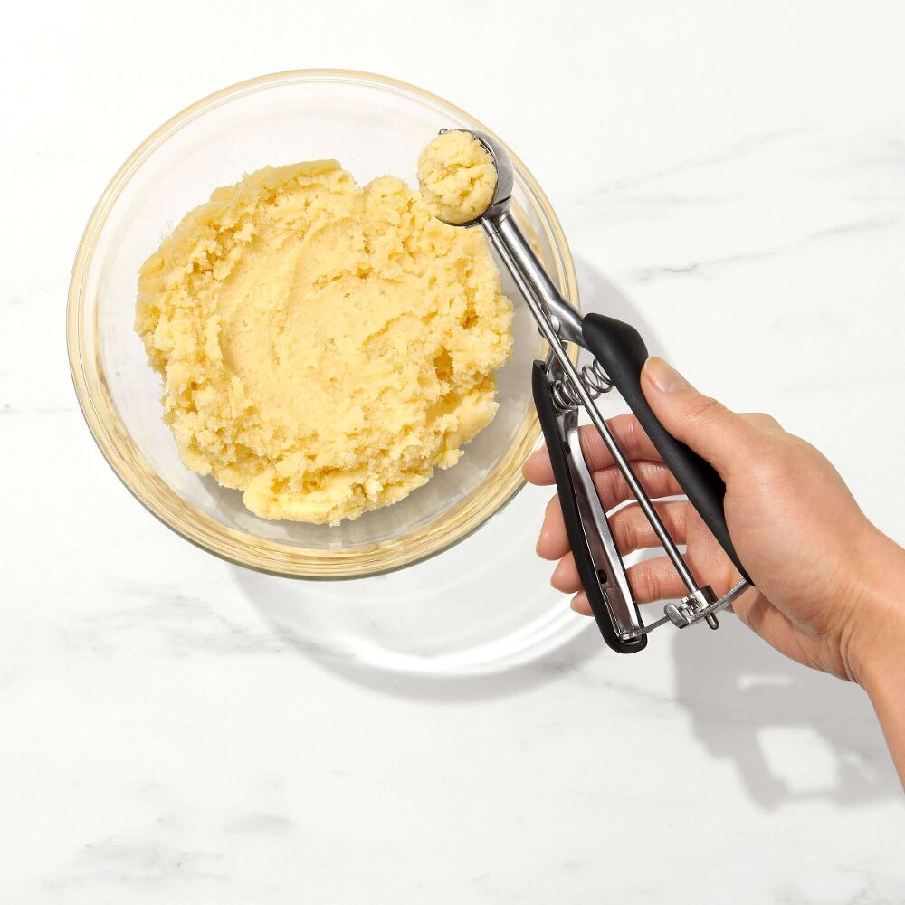 Small Cookie Scoop R4