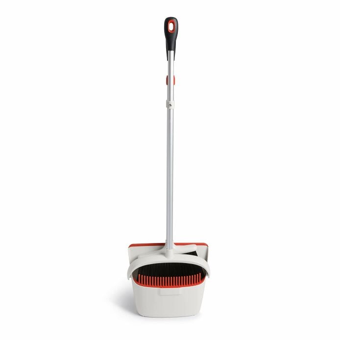 Large Sweep Set with Extendable Broom J5