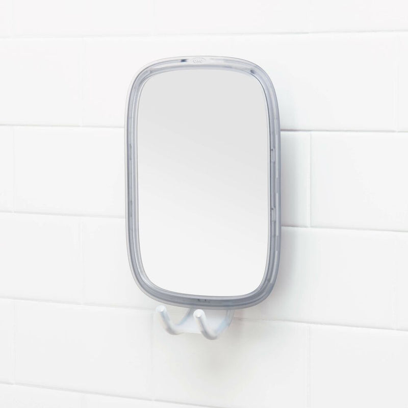 StrongHold™ Suction Fogless Mirror E4