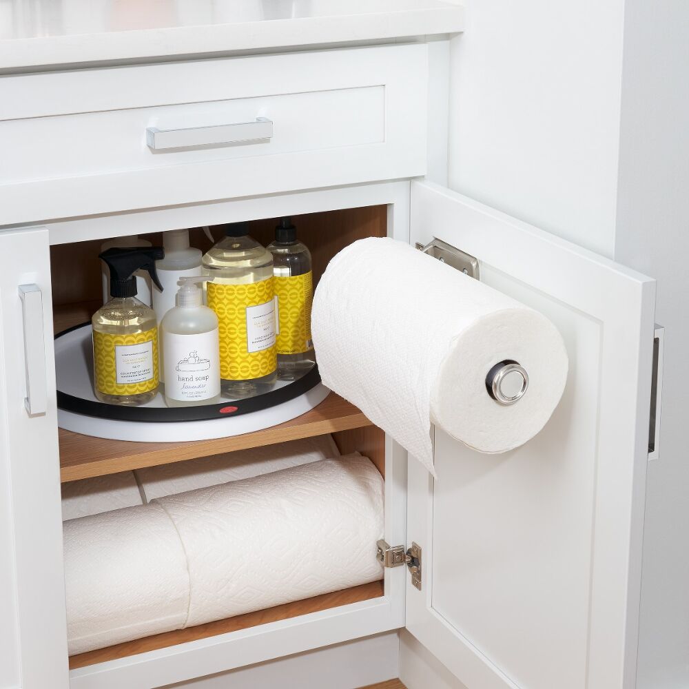 Steady Mounted Paper Towel Holder O8
