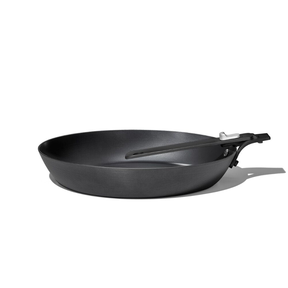 Carbon Steel With Removable Handle 10in Pan W4