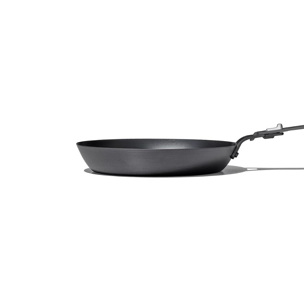 Carbon Steel With Removable Handle 10in Pan W4