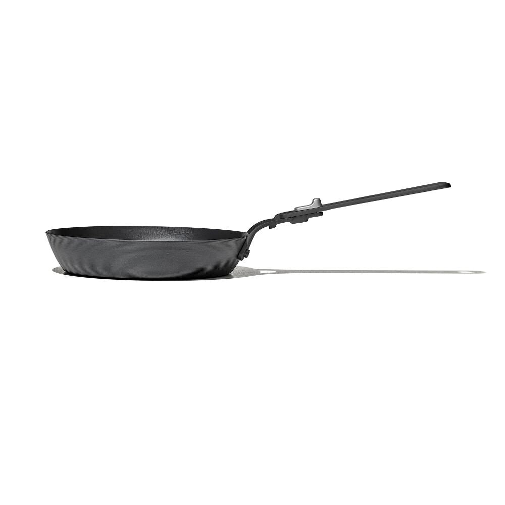 Carbon Steel With Removable Handle 8in Pan H4